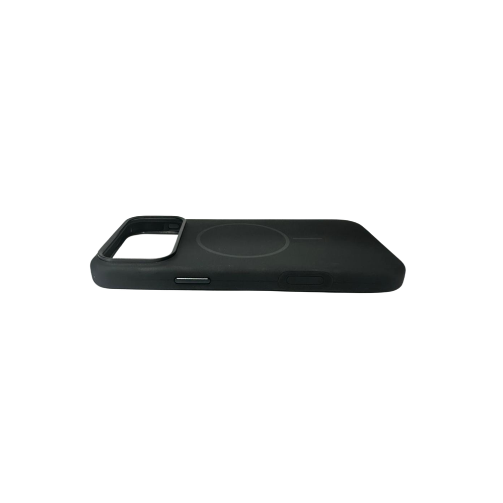 iPhone 17 Pro Max Original Black Silicone MagSafe Case – Premium Soft Touch Shockproof Cover